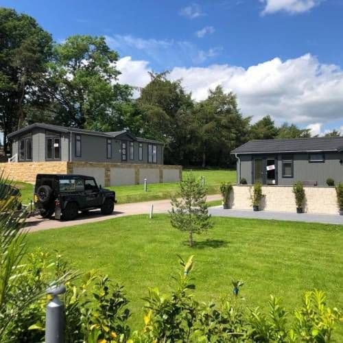 MOSS BANK COUNTRY LODGES OPEN WEEKEND 5th 6th 7th JULY